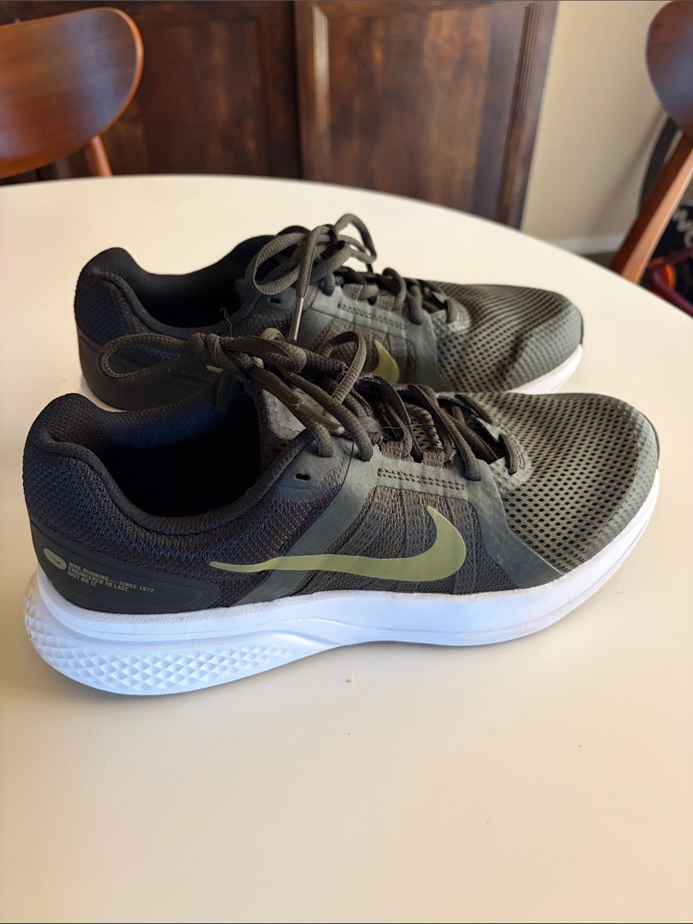 New Never Worn Nike Men’s Olive Green and Black Trainer Sneakers